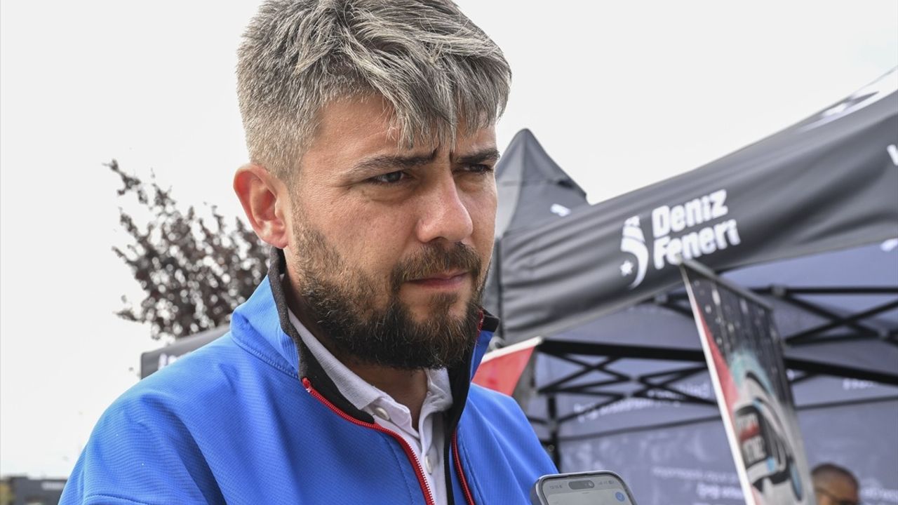 Üsküdar'da 'İzlemek Yetmez' etkinliği sürüyor — Gazze'ye canlı bağlantı, VR deneyimi ve bağış kampanyası