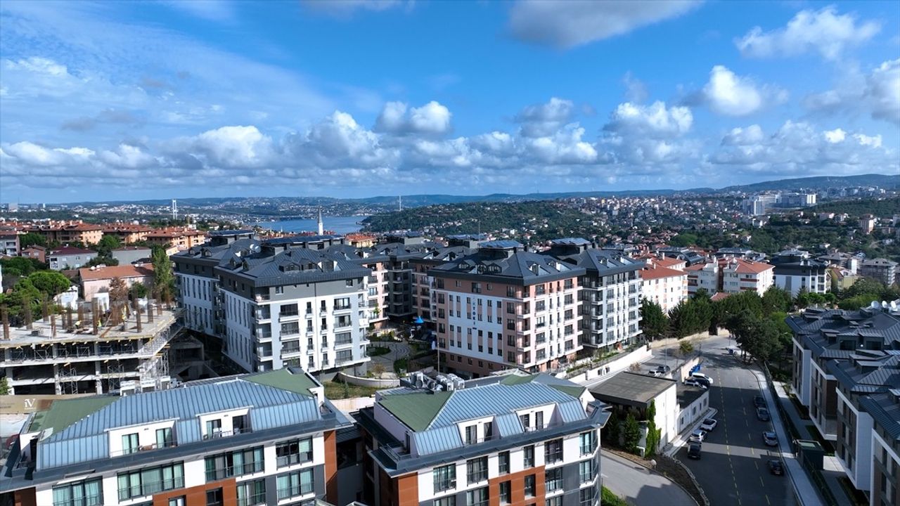 Üsküdar Özevim Sitesi 'Yarısı Bizden' ile yenilendi: 1,58 hektarda 293 konut, 250 hak sahibi yeni evine kavuştu