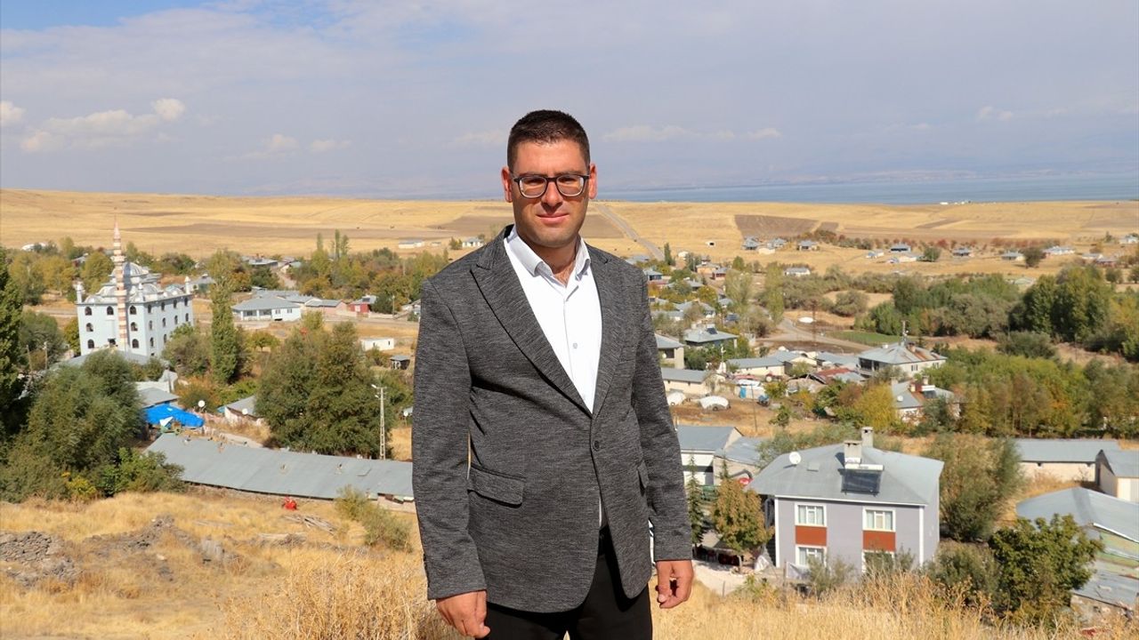 Van'da 2011'de yıkılan Yaylıyaka Mahallesi TOKİ ile yeniden inşa edildi, sakinler yeni evlerinde güvenle yaşıyor