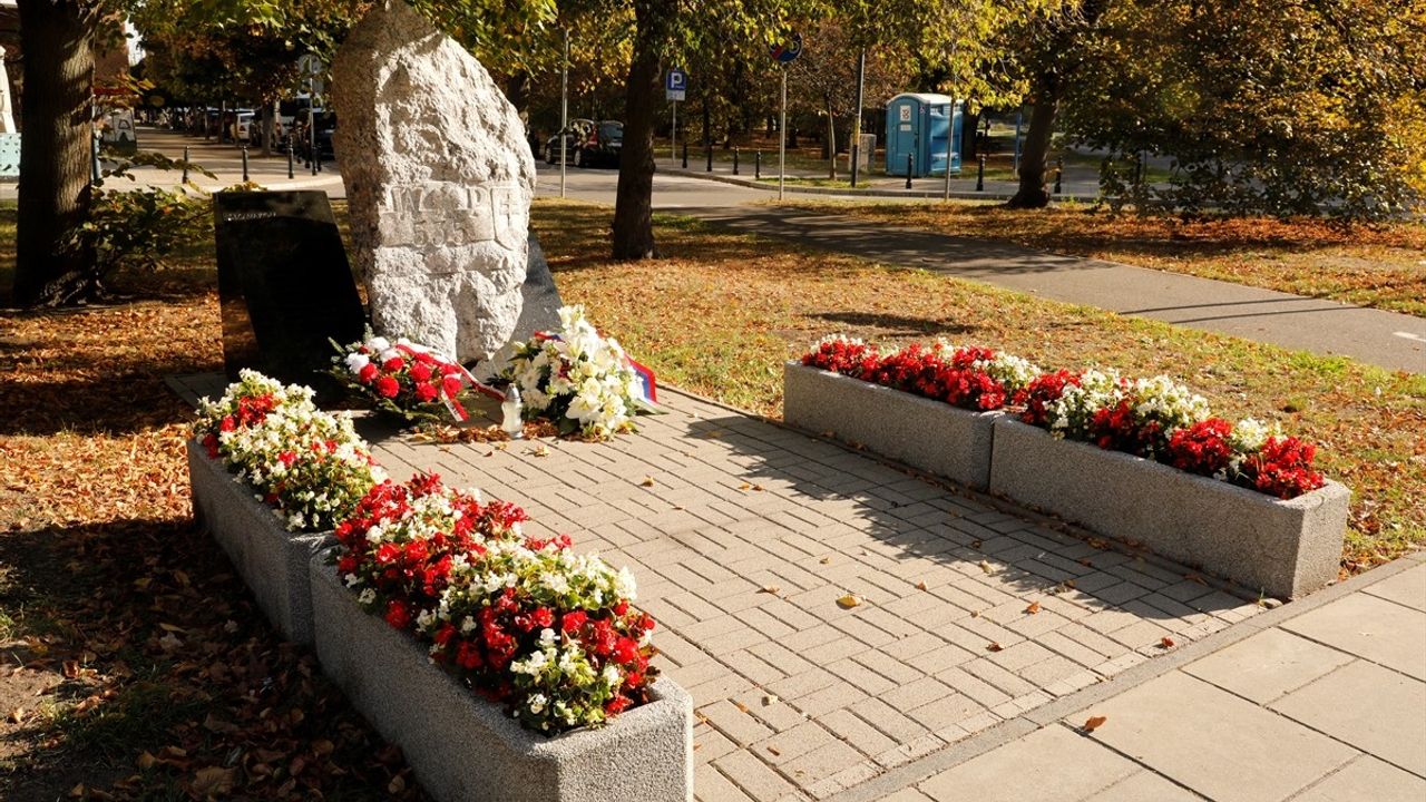 Varşova'da Mareşal Edward Rydz-Smigly Parkı: 53 hektarlık doğal ve kültürel alan