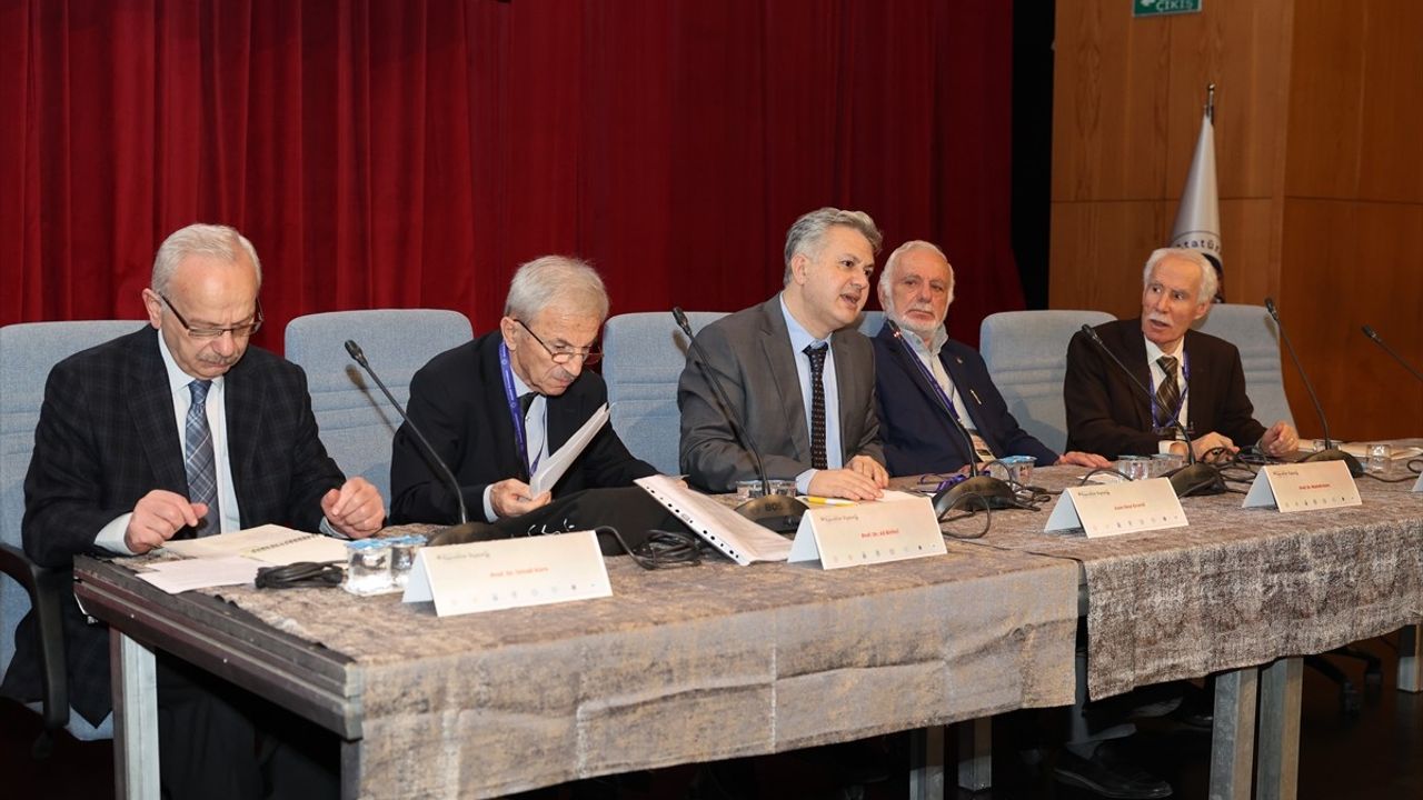 Vefatının 50. Yılında Nurettin Topçu Uluslararası Bilgi Şöleni Erzurum'da başladı