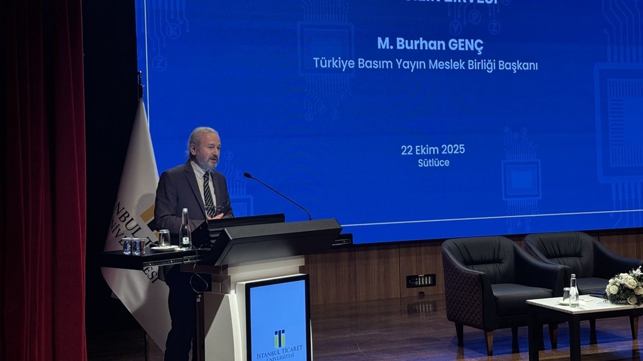 Yapay Zeka Çağında Yayımcılık Zirvesi İstanbul'da: Yayıncılık, kültür ve sorumluluklar tartışıldı