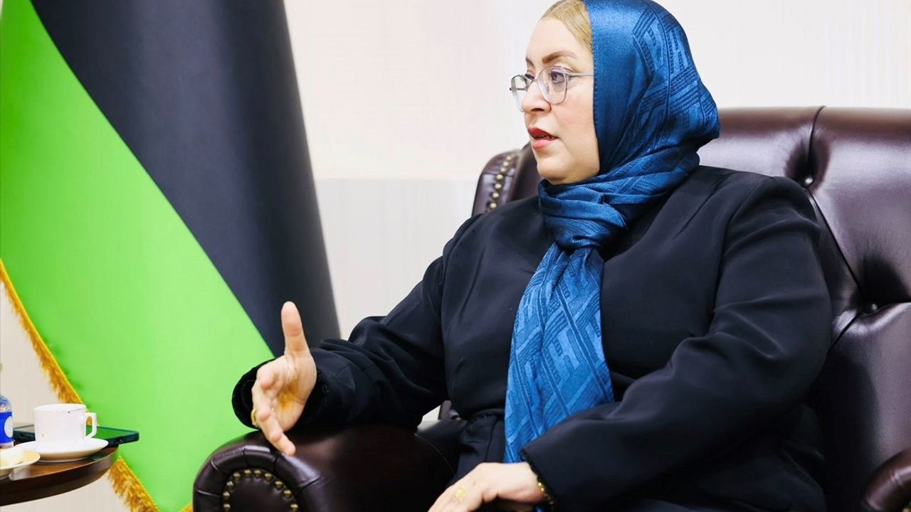 YEE Libya Koordinatörü Özdemir, Kadın İşlerinden Sorumlu Bakan Huriye Tormal’i Trablus’ta Ziyaret Etti