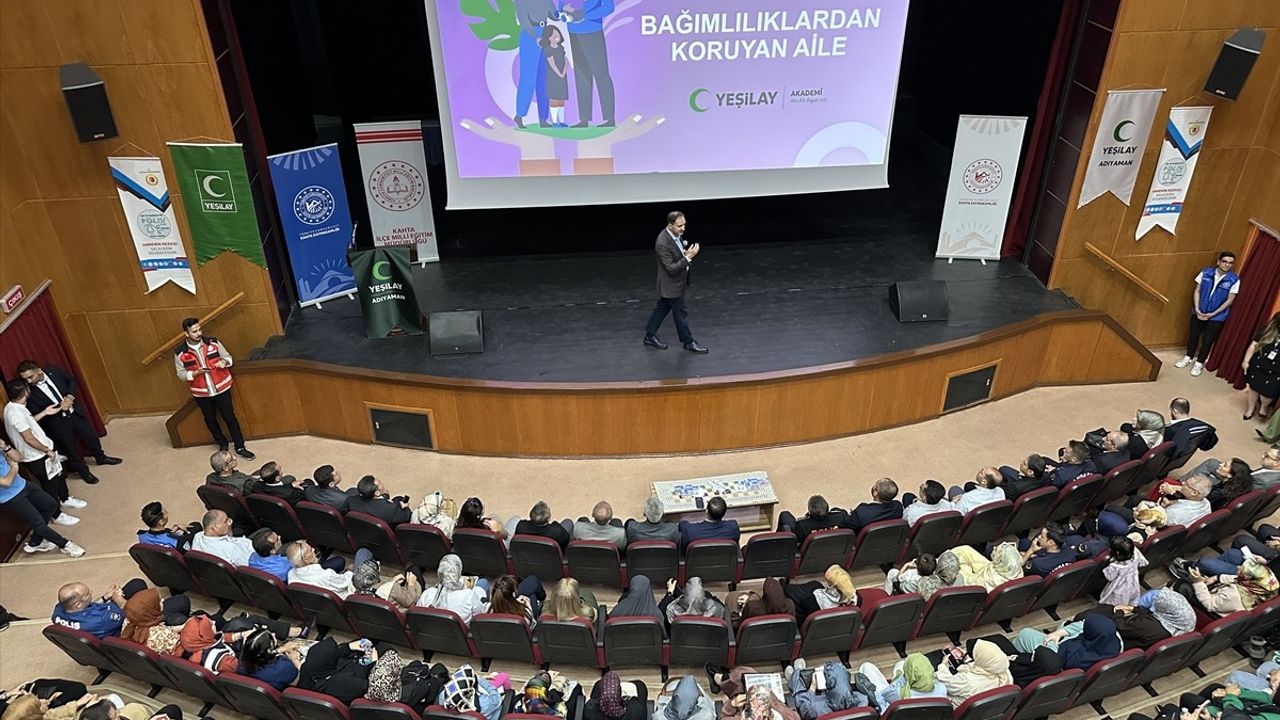 Yeşilay Başkanı Dinç: Bağımlılıkla Mücadele Adıyaman'ın Yeniden İnşasının Ruhunu Oluşturmalı