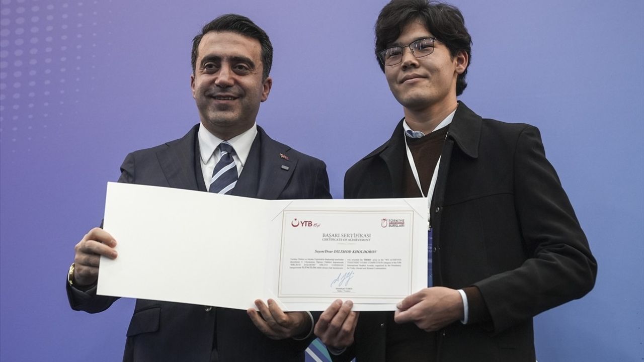 YTB'de 5. Uluslararası Öğrenci Ödülleri gerçekleştirildi: 883 başvurudan 36 eser ödüle layık görüldü