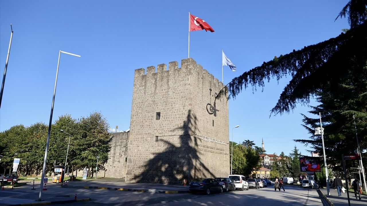 Zağnos Burcu'ndeki İsmail Hakkı Berkmen Kütüphanesi 29 yıldır öğrencilere sessiz çalışma ortamı sunuyor