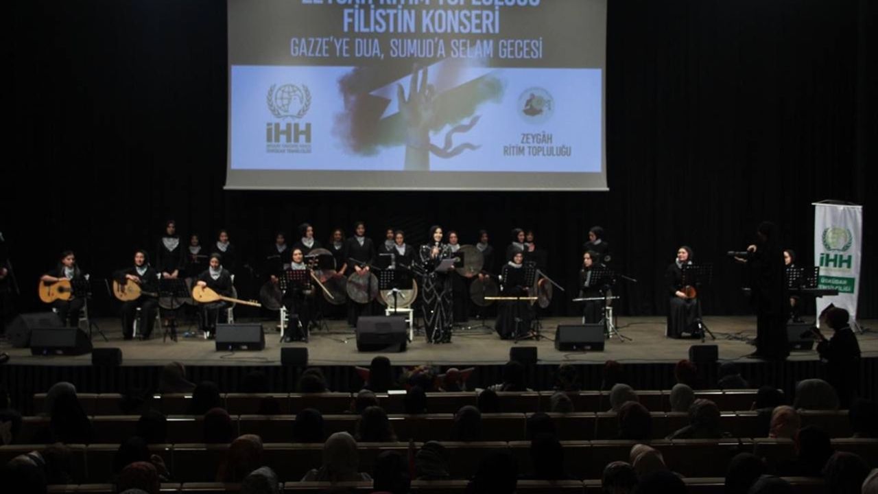 Zeygah Ritim Topluluğu, "Gazze'ye Dua, Sumud'a Selam Gecesi" konseri verdi