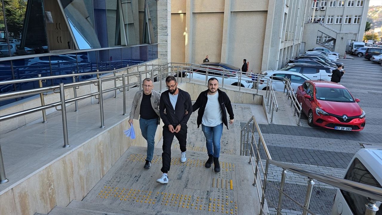 Zonguldak Kozlu'da oto galeriye ateş açan şüpheli tutuklandı