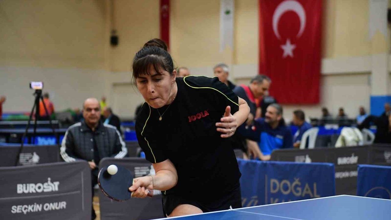 12’nci Ulusal Bursa Veteran Masa Tenisi Turnuvası Osmangazi'de Sona Erdi
