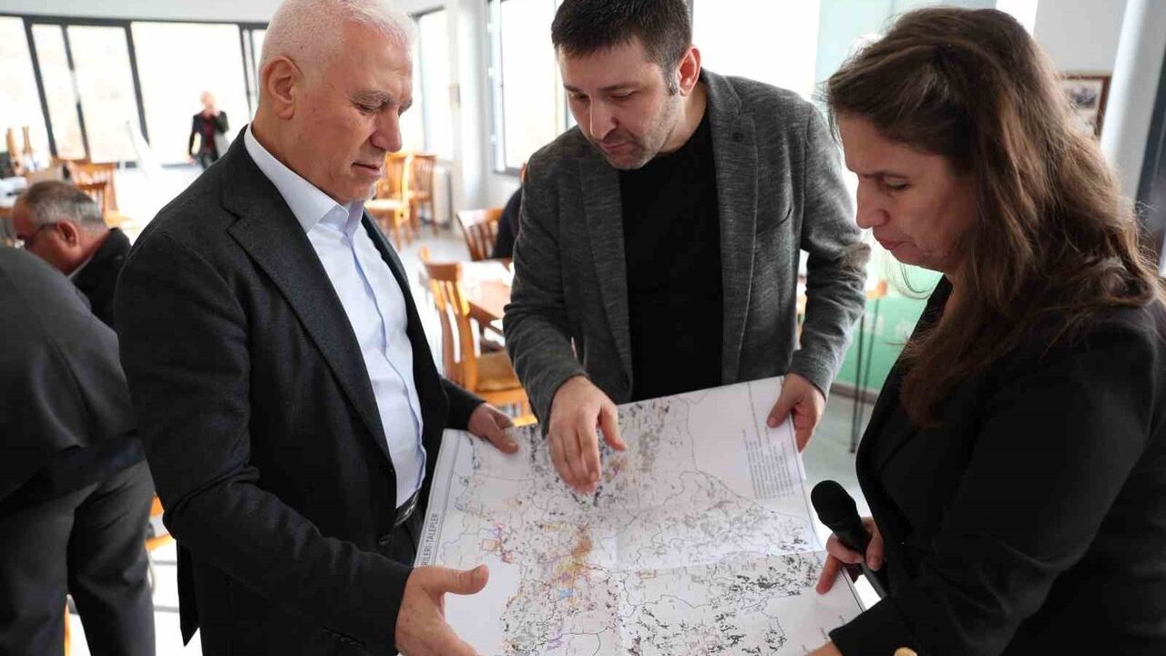 2050 vizyonu: Bursa'nın 1/100.000 Ölçekli Çevre Düzeni Planı belediye başkanlarına sunuldu