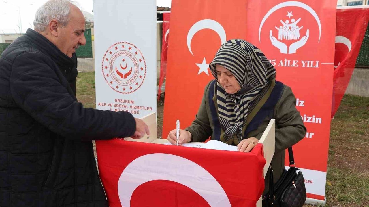 36 Şehit Yakını 'Kahramanların İzinde Anadolu' Projesi Kapsamında Çanakkale'ye Uğurlandı