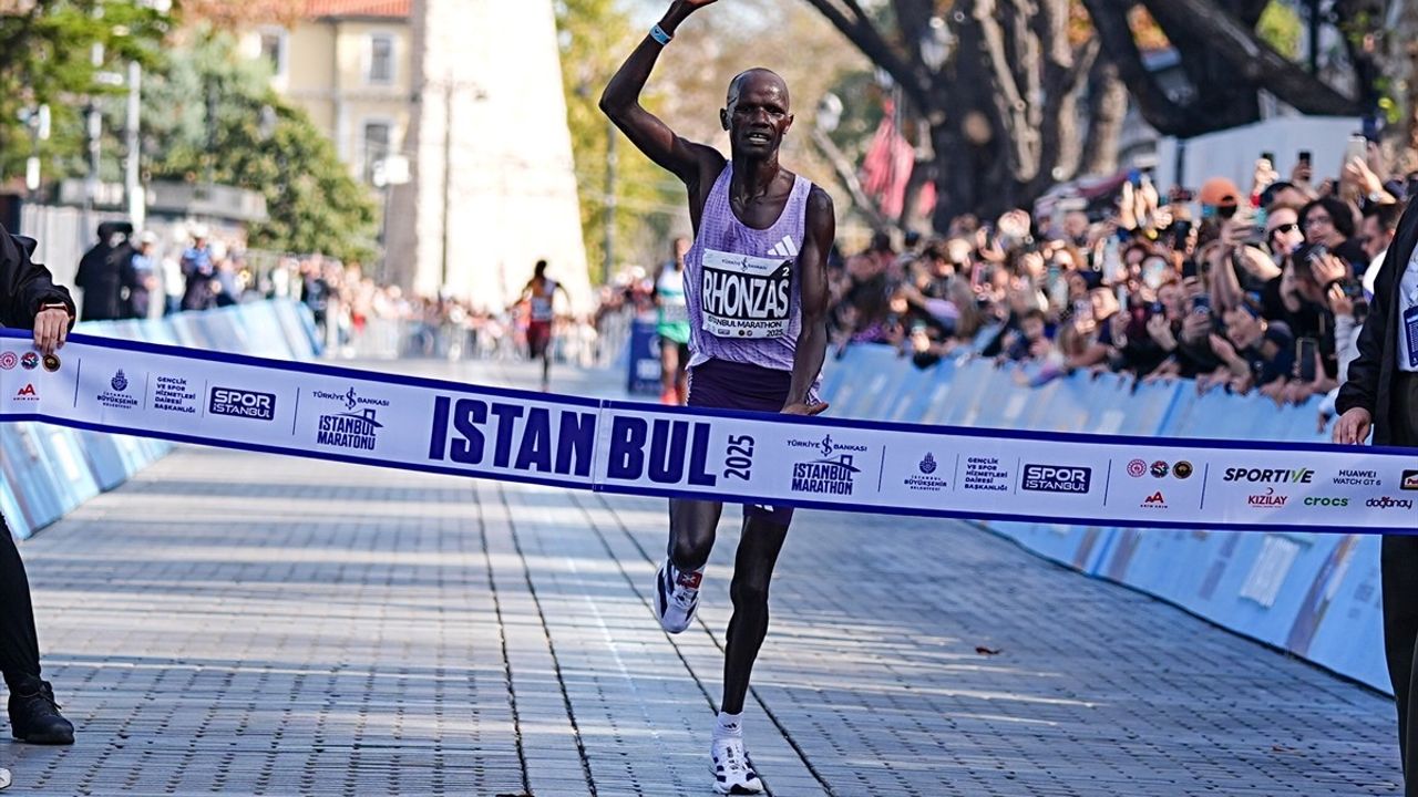 47. İstanbul Maratonu'nu Rhonzas Lokitam Kilimo kazandı