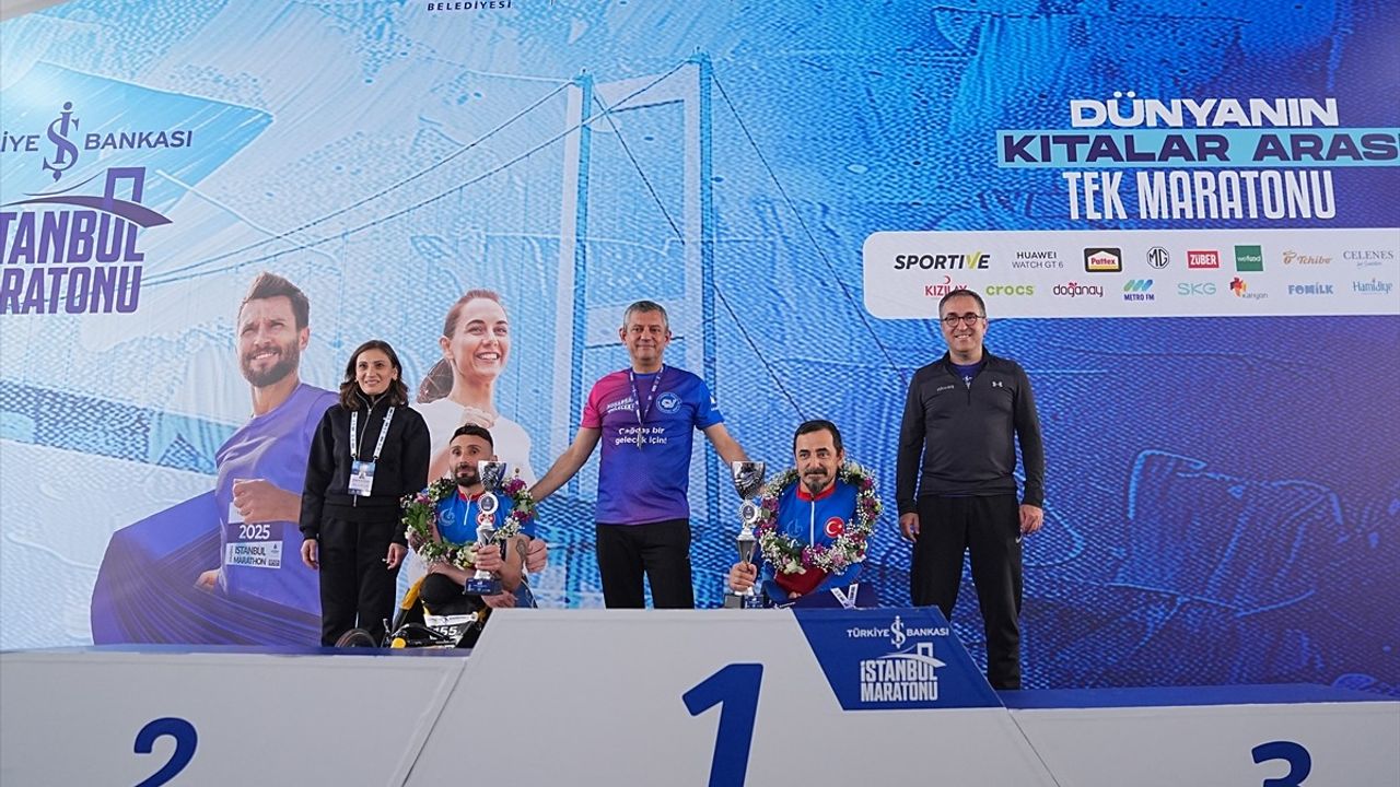 47. İstanbul Maratonu ödül töreni Sultanahmet Meydanı'nda gerçekleştirildi