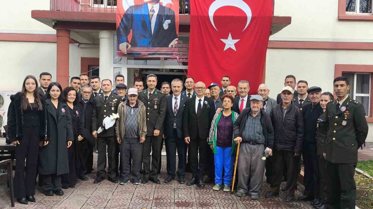 55. Mekanize Piyade Tugay Komutanlığı'ndan Kırklareli Huzurevi'ne anlamlı ziyaret