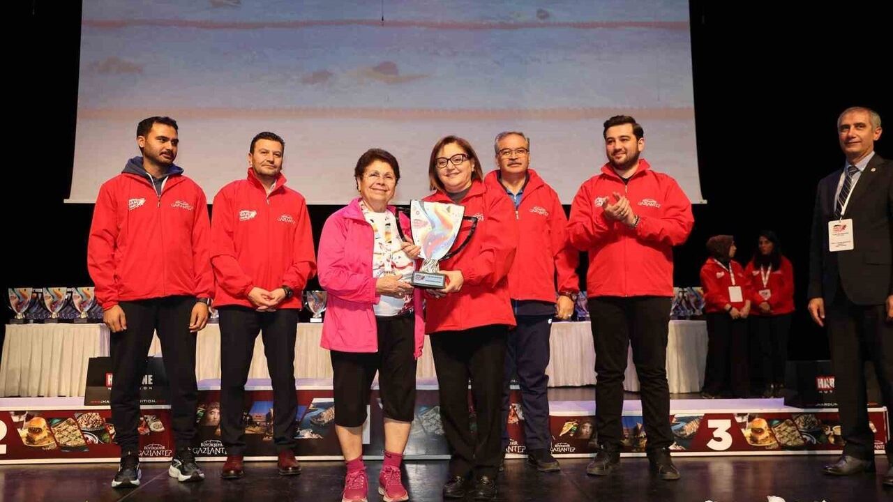 7. Gazi Yarı Maratonu Gaziantep'te tamamlandı: 53 şehir, 28 ülkeden 1.498 sporcu katıldı