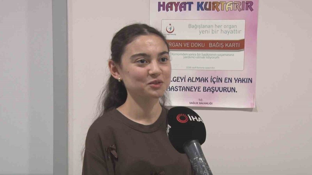 Ablasının donörüyle hayatı değişen tıp öğrencisi: Karaciğer nakli sonrası hepatolog olmayı hedefliyor