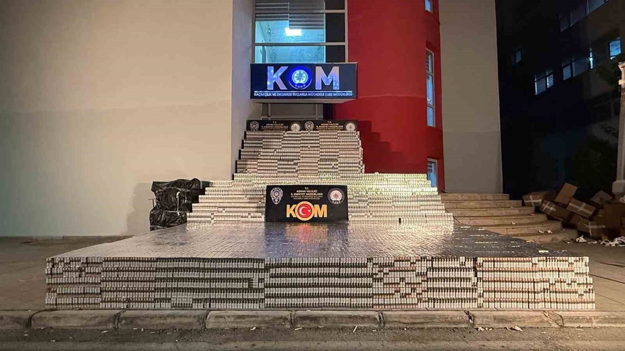 Adana'da 105 bin paket kaçak sigara ele geçirildi: 1 tutuklama