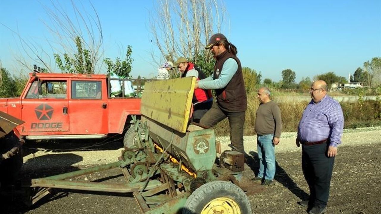 Adana'da 480 dekar mera işgalden kurtarıldı; üç merada yem bitkisi ekimi tamamlandı