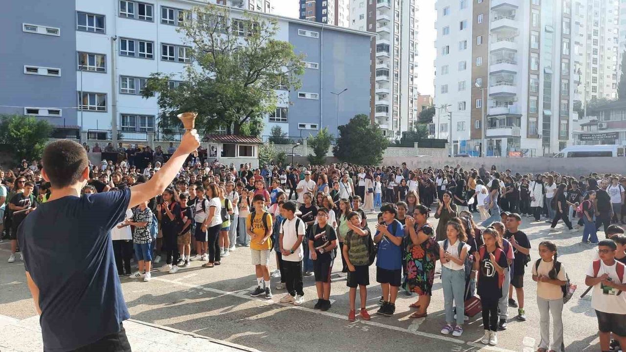 Adana'da 547 bin 59 öğrenci yarın ders başı yapacak