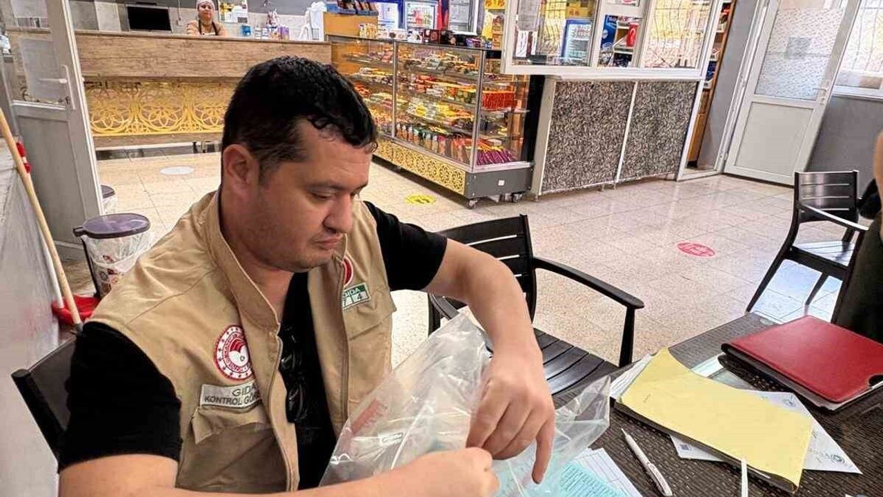 Adana’da gıda işletmelerinde denetim: 66 milyon 740 bin TL ceza, 18 iş yeri faaliyetten men edildi