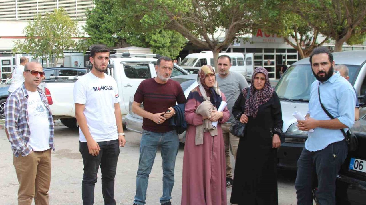 Adana'da kırmızı ışık ihlali sonucu seyis ağır yaralandı; sürücünün 'araç muayene' iddiası