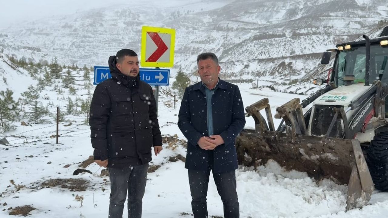 Adana Feke'de Yüksek Kesimlerde Kar Etkili: Ekipler Yol Açma ve Tuzlama Çalışması Yapıyor