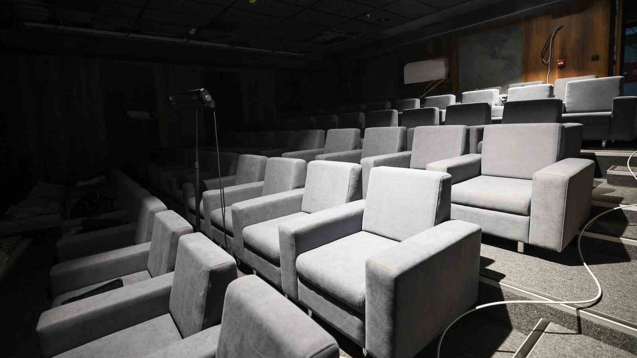 Adapazarı Kültür Merkezi'nde (AKM) sona doğru: Yeniden şehir buluşma noktası olacak