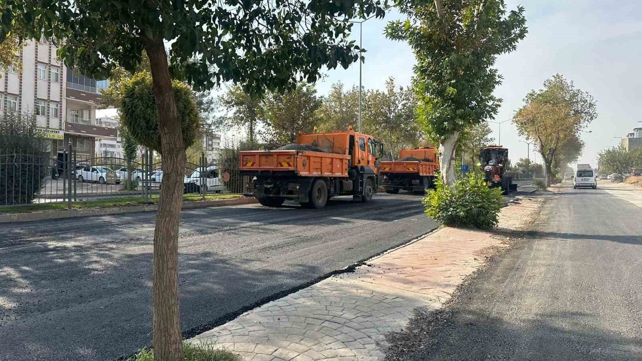 Adıyaman’da Cumhurbaşkanı Ziyareti Öncesi Yıllardır Onarılmayan Yollar Hızlıca Düzeltiliyor