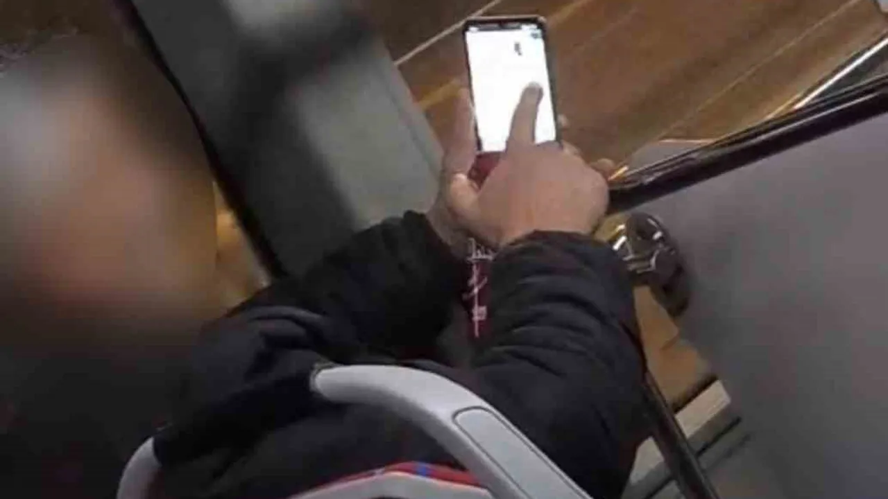 Adıyaman'da halk otobüsünde alkollü yolcu güvenlik endişesi yarattı