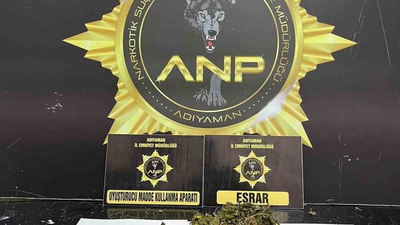Adıyaman'da iş yerinin klimasında 149 gram esrar ele geçirildi