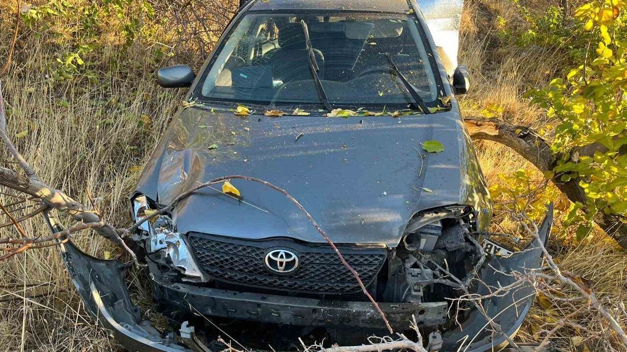 Adıyaman Gölbaşı'da iki otomobil çarpıştı: 2 yaralı