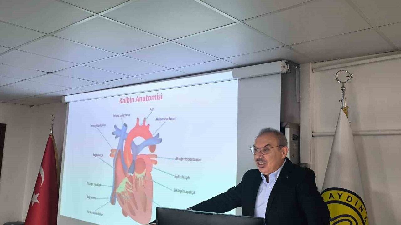 ADÜ'lü Prof. Dr. Ceyhun Ceyhan, Aydın Lisesi'nde öğrencilerle buluştu