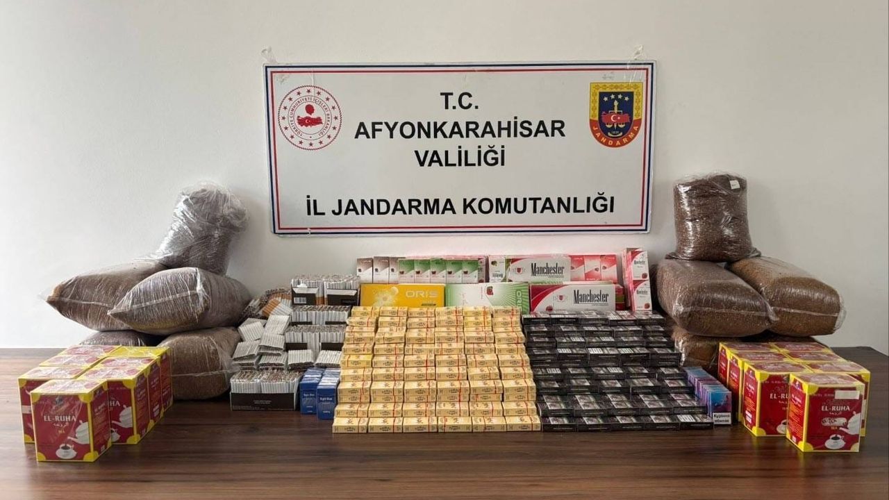 Afyonkarahisar'da jandarma kaçak sigara ve tütün operasyonu