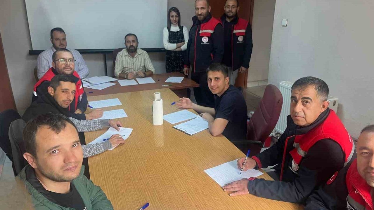 Afyonkarahisar Tarım ve Orman İl Müdürlüğü personeline iş güvenliği eğitimi düzenlendi