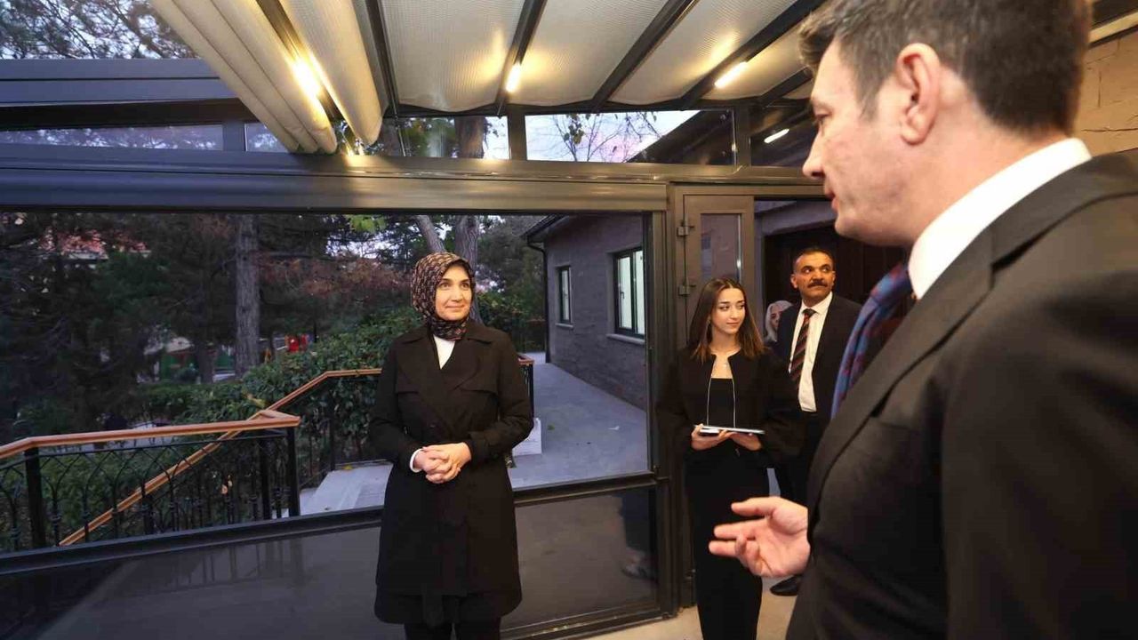 Afyonkarahisar Valiliği'nin Kent Merkezindeki Kafe Projesinde Sona Yaklaşılıyor