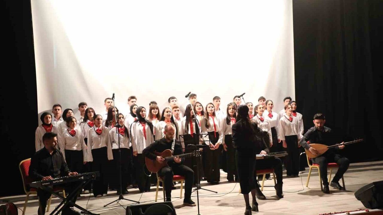 Ağrı'da 24 Kasım Öğretmenler Günü töreni: Vali Mustafa Koç ve İl Milli Eğitim Müdürlüğü programı