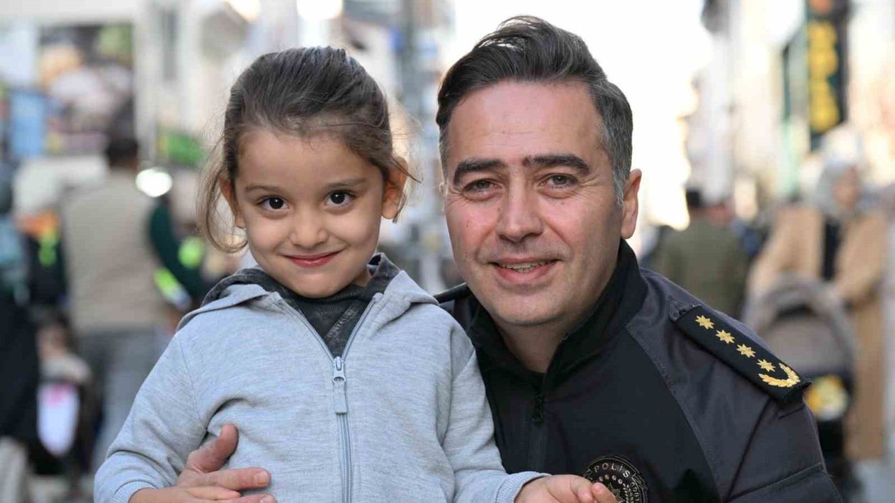 Ağrı Emniyet Müdürü Göksel Önder kent merkezinde güvenlik tedbirlerini denetledi