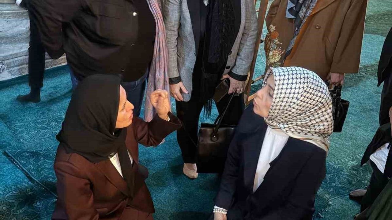 AK Parti heyeti Ayasofya-i Kebir Cami-i Şerifi'ndeki restorasyon ve güçlendirme çalışmalarını inceledi