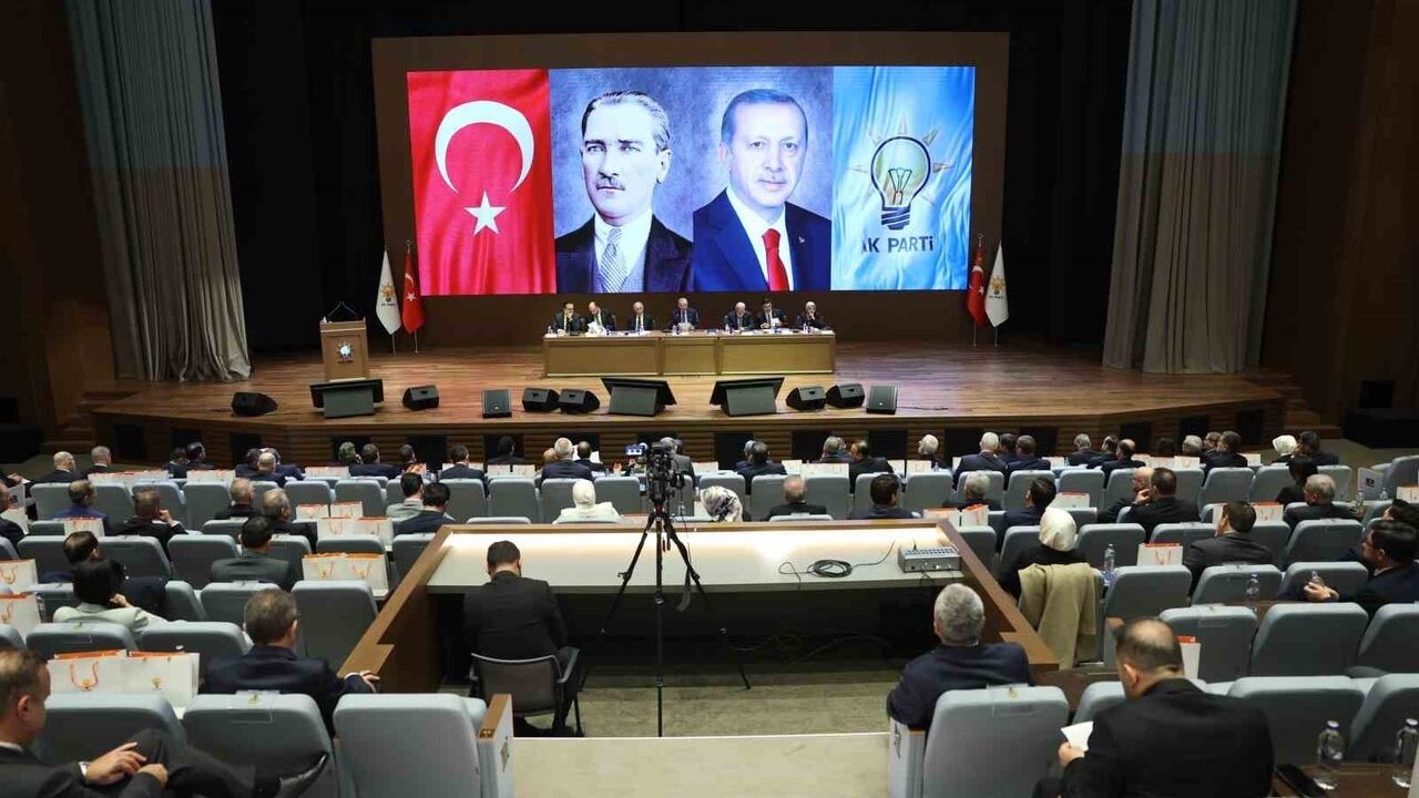 AK Parti MKYK Toplantısı Cumhurbaşkanı Erdoğan Başkanlığında Başladı