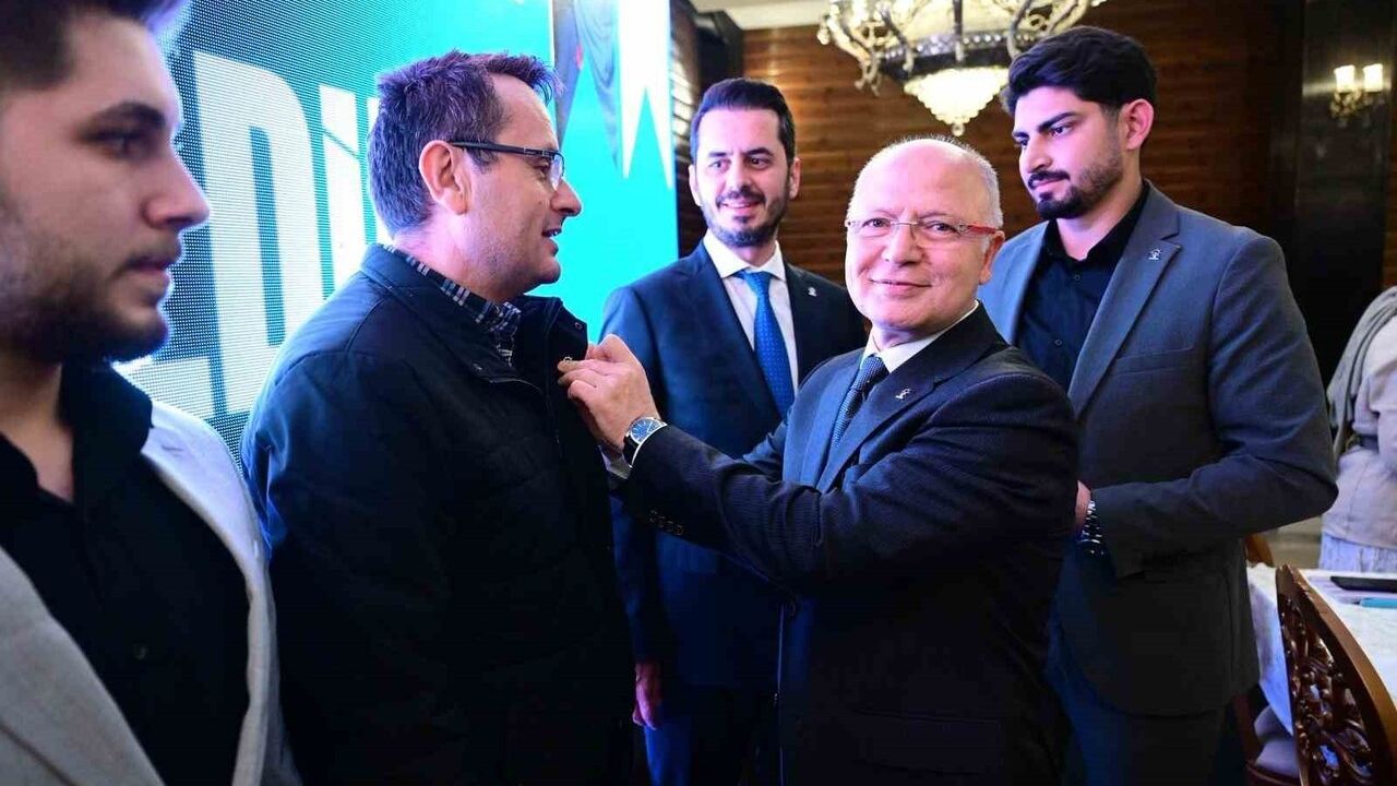 AK Parti Osmangazi üç ayda 4.484 yeni üye ile Bursa’da en fazla üye yapan ilçe oldu