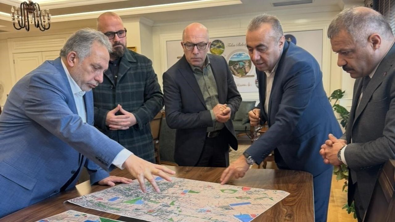 AKİB Kurucu Genel Başkanı Ali Hızar’dan Talas Belediyesi’ne Ziyaret: İstihdam ve İşbirliği Vurgusu