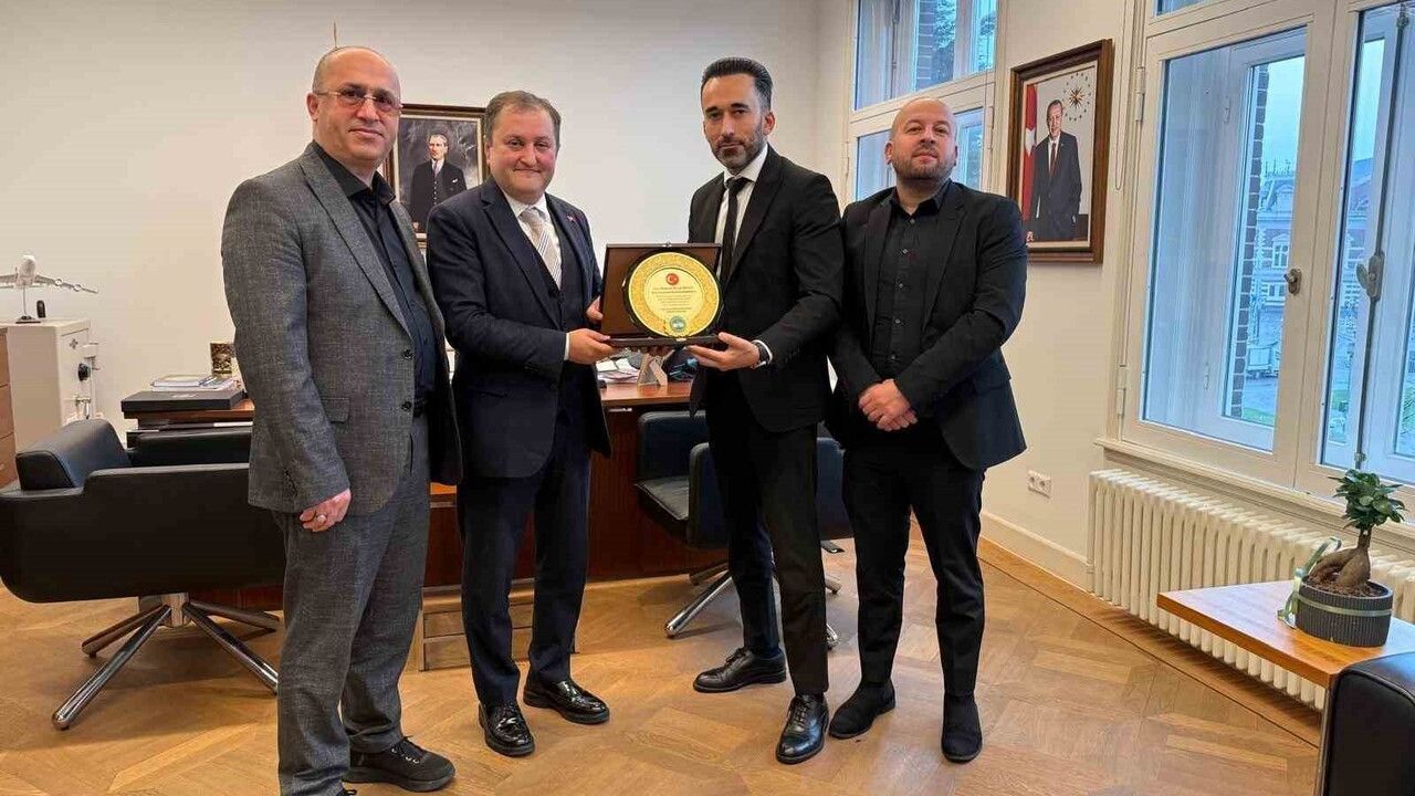 AKİB Yönetimi, Amsterdam Başkonsolosu Mahmut Burak Ersoy ile Görüştü: Avrupa’daki Türk İş Dünyasında İş Birliği Vurgusu