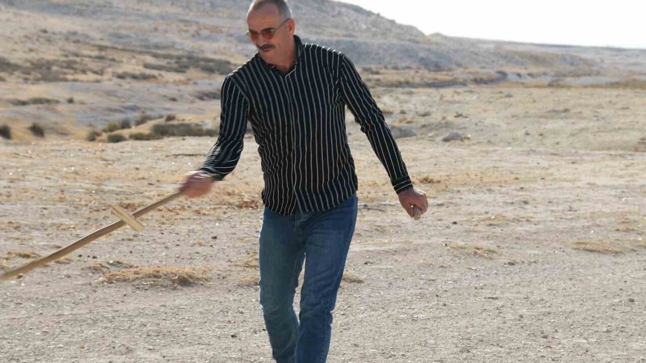 Aksaray Böğet'te Haftalık 'Çelik Çomak' Geleneği Sürüyor