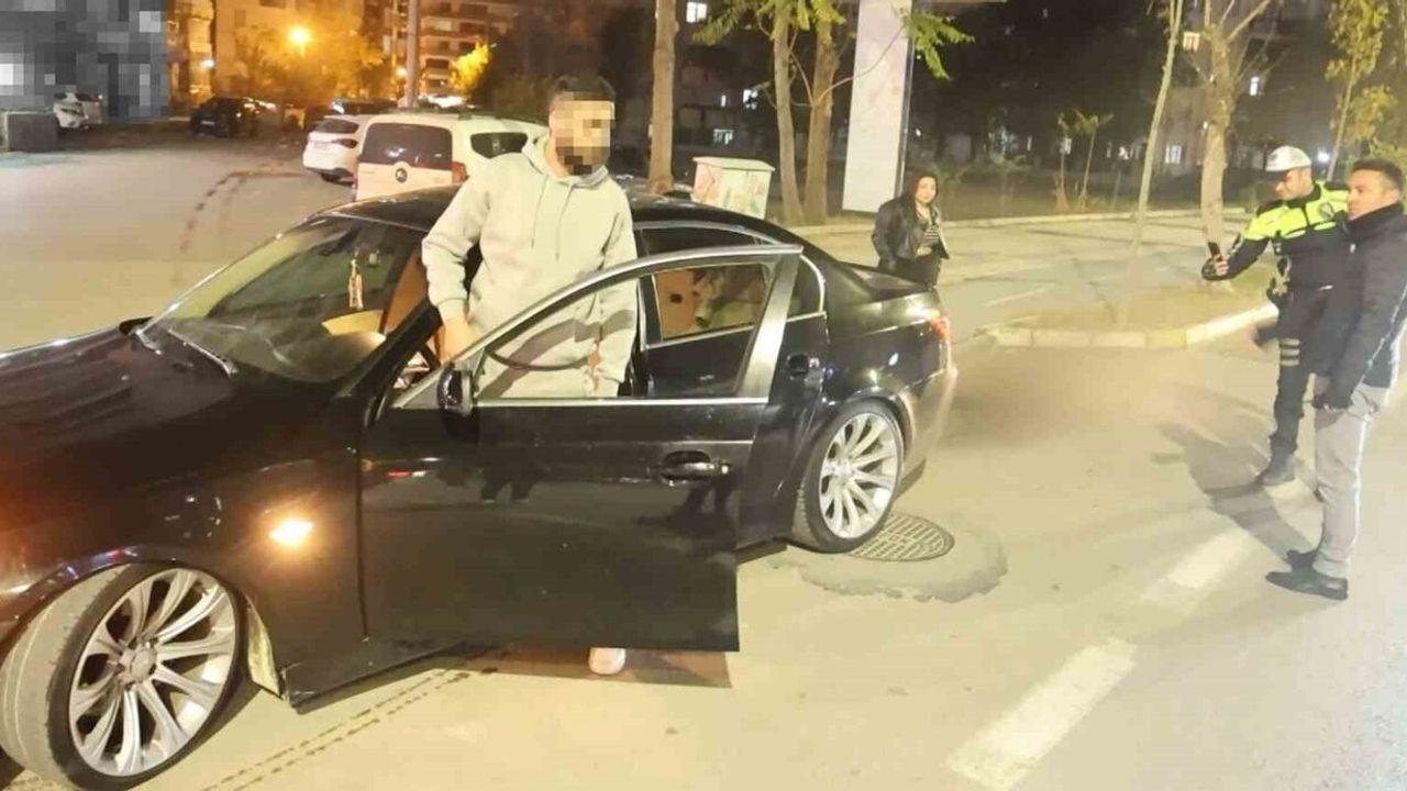 Aksaray'da abart egzozlu araçla yakalanan sürücü 9 bin 267 lira ceza aldı