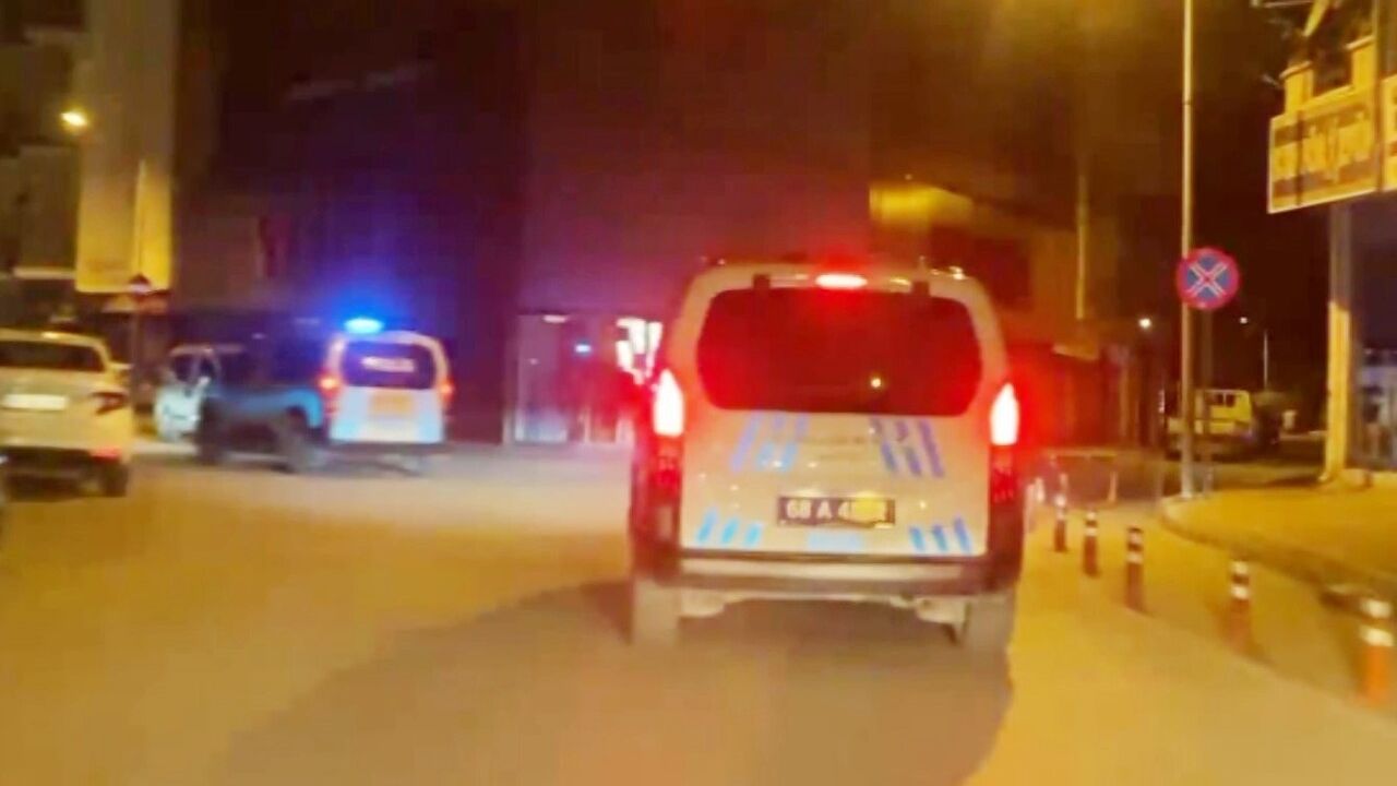 Aksaray'da 'Küseceksen Oynamayalım' kahvehanesinde oyun kavgası sokağa taştı