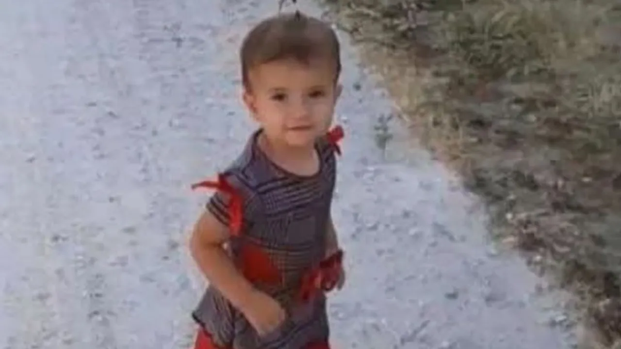 Aksaray Eskil'de 2 yaşındaki Hayru Nisa Ü. traktör kazasında hayatını kaybetti