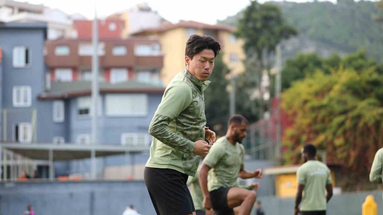 Alanyaspor, Samsunspor deplasmanı öncesi hazırlıklara başladı