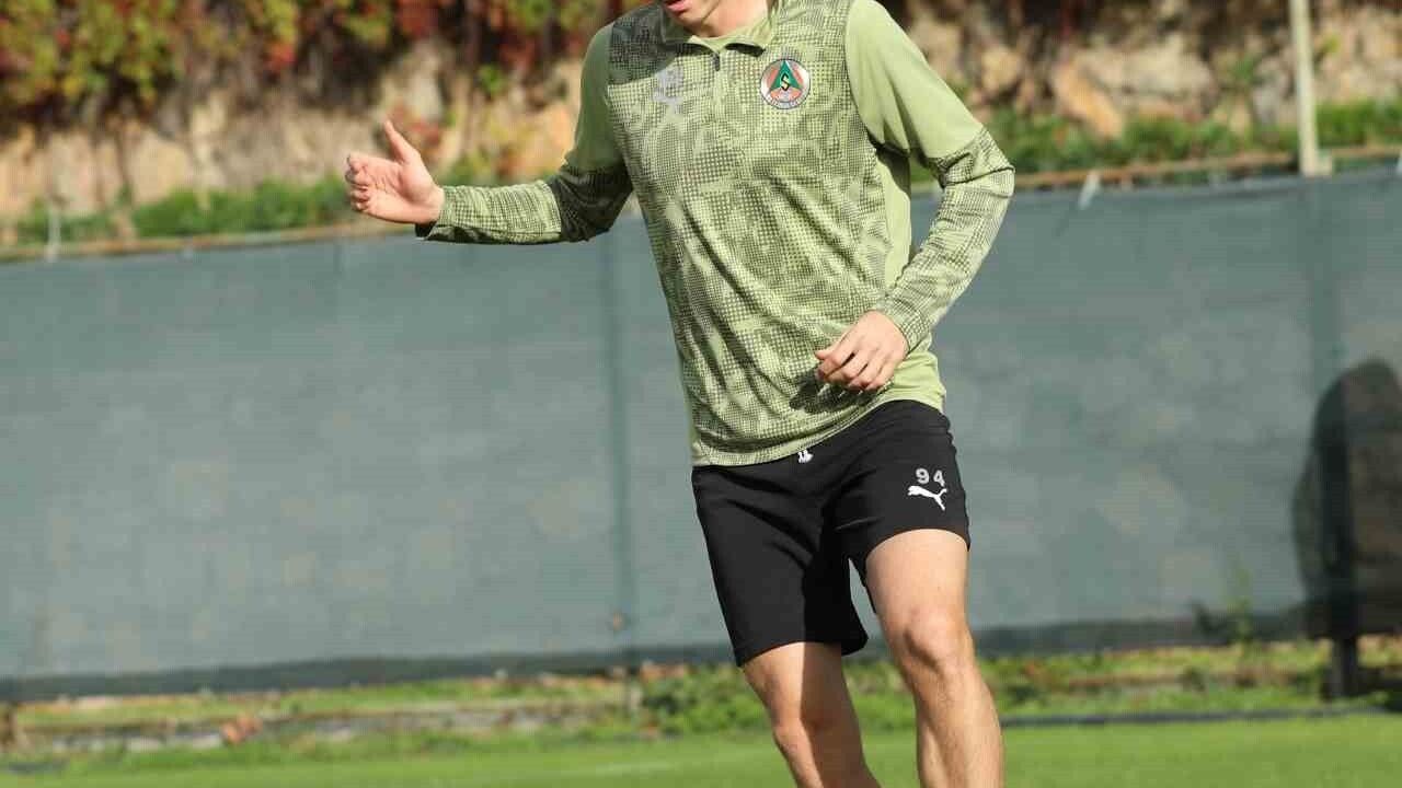 Alanyaspor, Samsunspor Deplasmanı Öncesi Hazırlıklarını Tamamladı