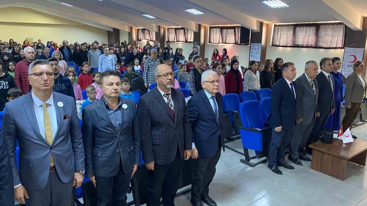 Alaşehir'de Kızılay Haftası programı: Tarihçe, faaliyetler ve öğrenci ödülleri