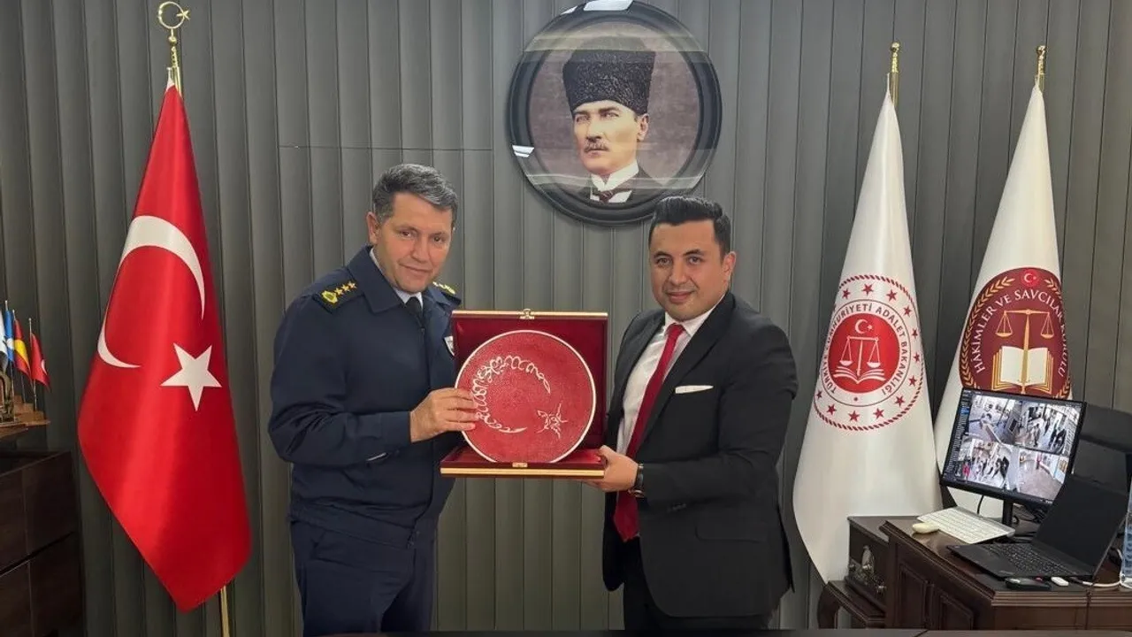 Albay Serhan Güngör ile Başsavcı Tanju Çatlı Anamur'da güvenlik ve adliye iş birliğini görüştü